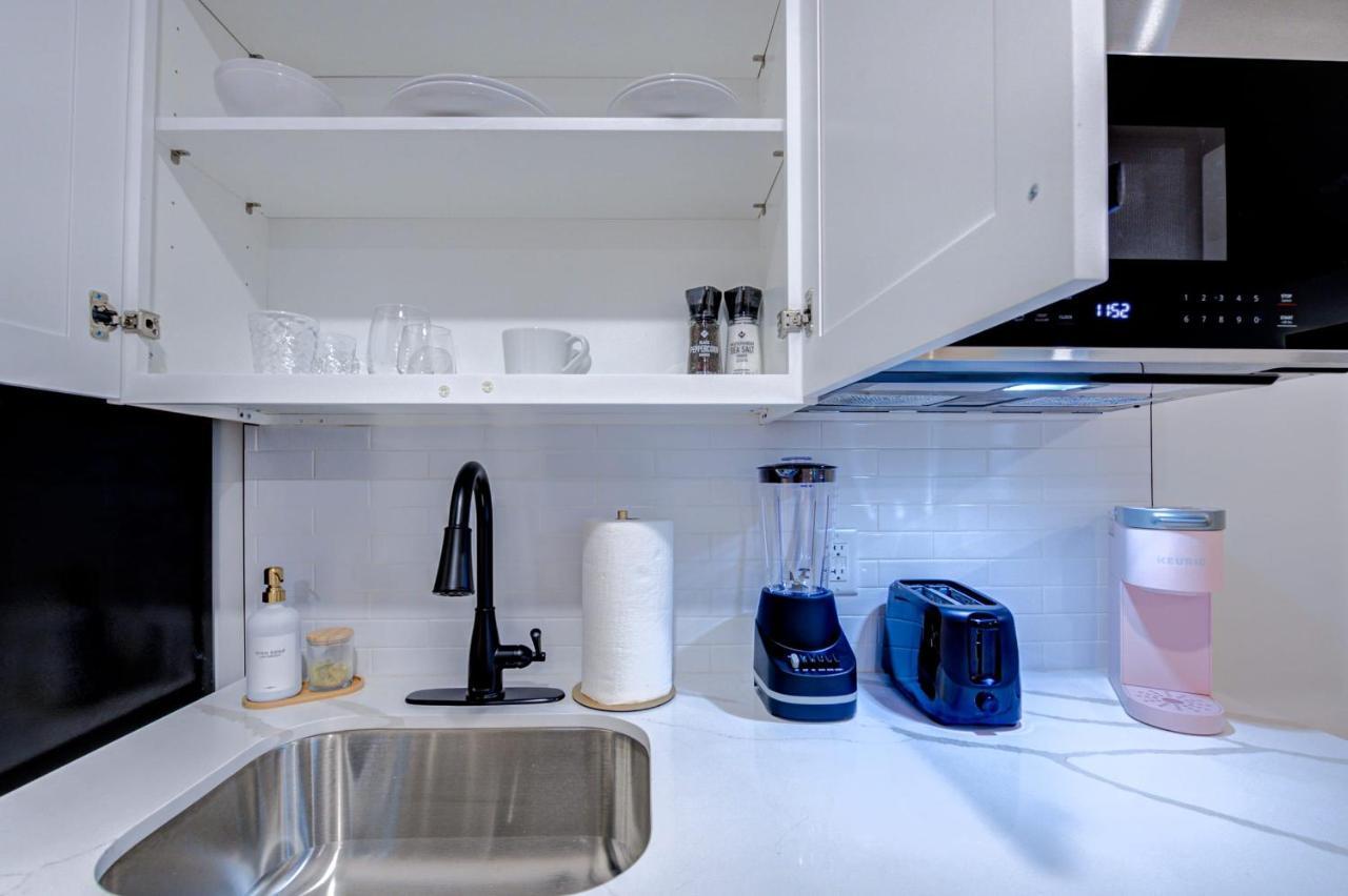 Tropical Springs Studio Apartment Two Queen Beds Galveston Luaran gambar